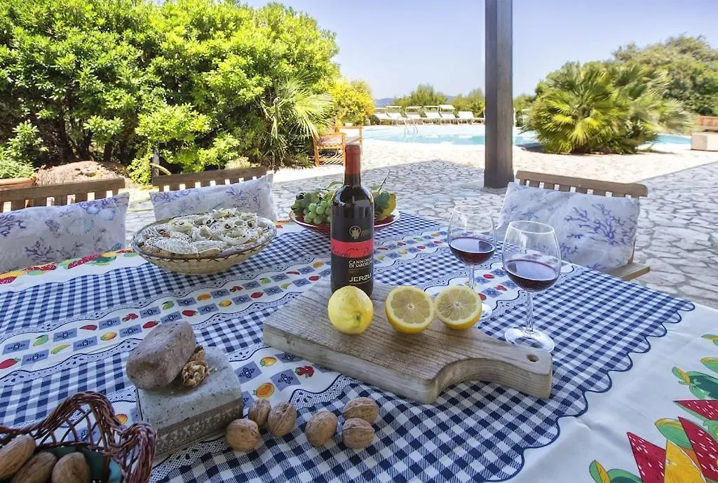 Clicksardegna Villa Paraiba Fronte Mare Per 12 Persone アルゲーロ