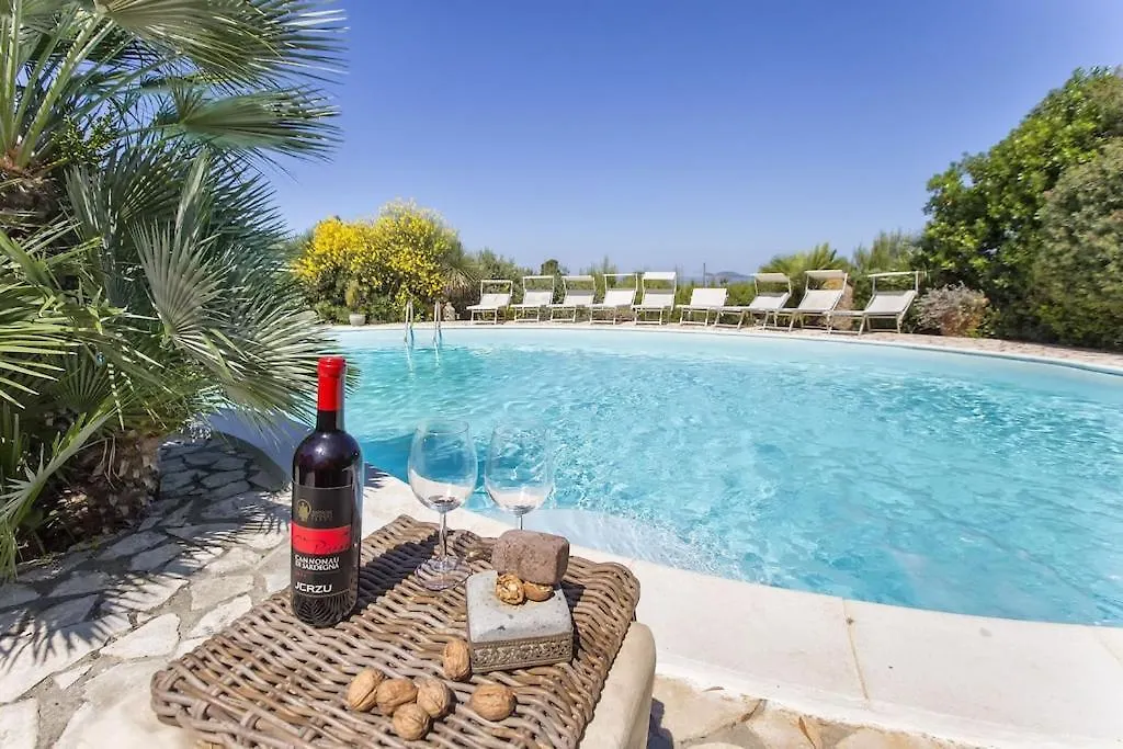 Clicksardegna Villa Paraiba Fronte Mare Per 12 Persone アルゲーロ イタリア