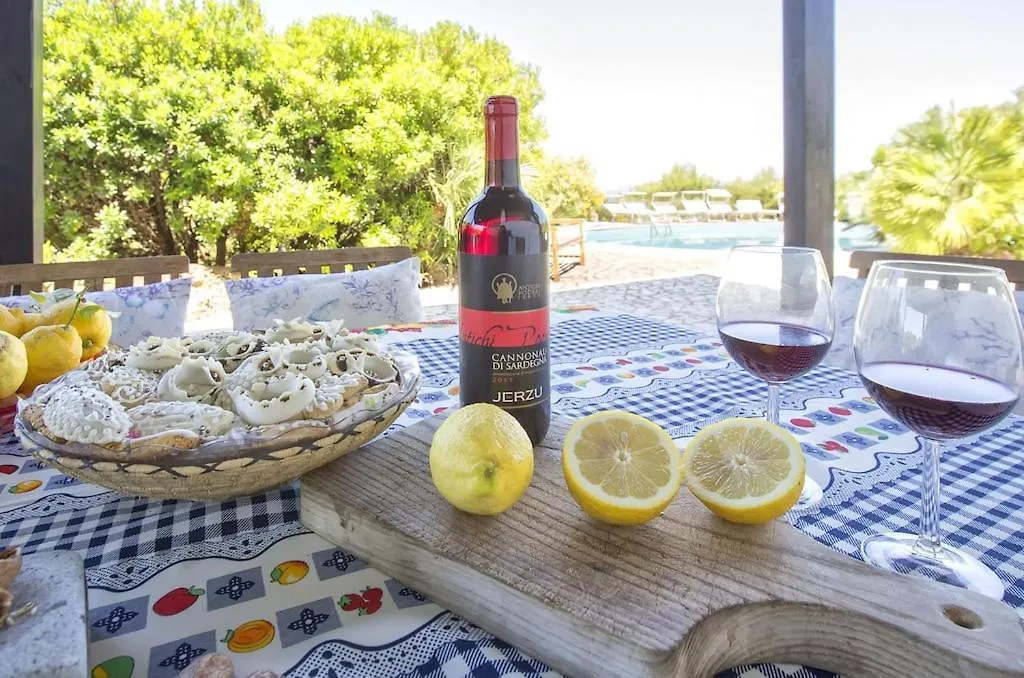Clicksardegna Villa Paraiba Fronte Mare Per 12 Persone Alghero Italy